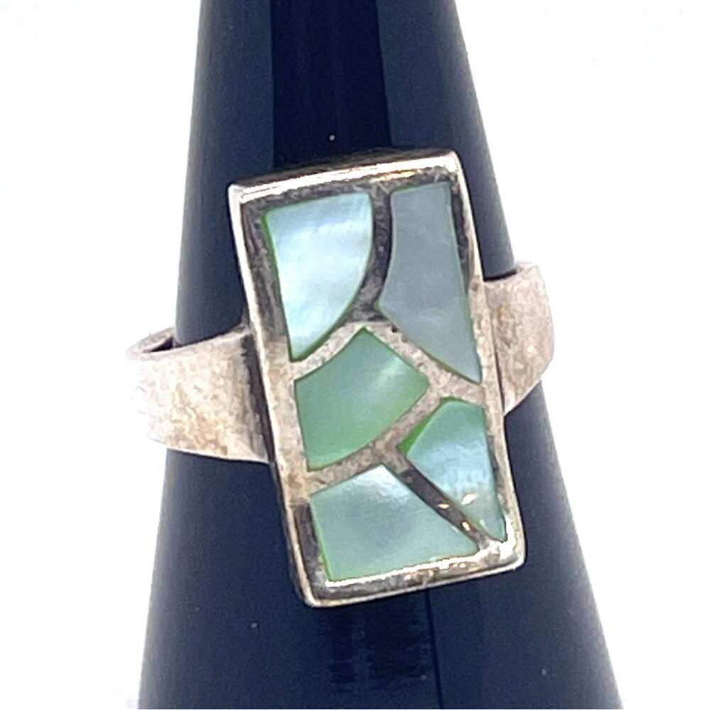 VTG Sterling Silver 925 Mother of Pearl Inlay Ring Iridescent Green White Sz 8.5 - Picture 4 of 15